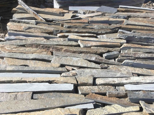 Горбушка златолит мультиколор для облицовки купить в Томске