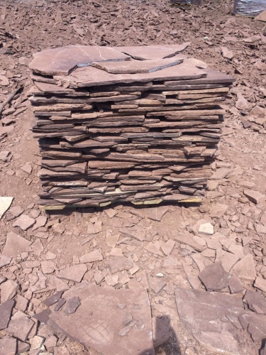 Плитняк лемезит бордовый для цоколя 1,5-2 см купить в Томске