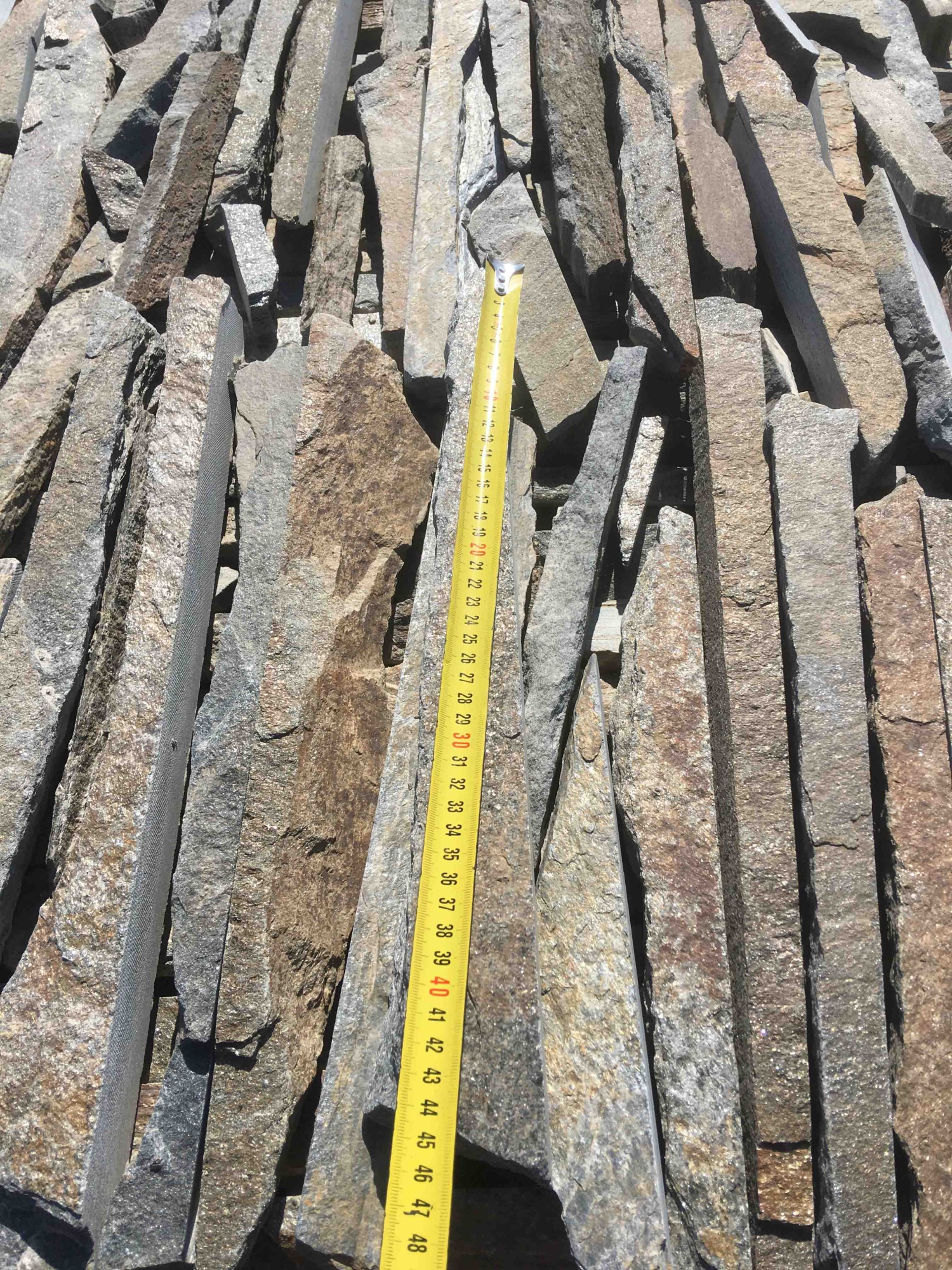 Горбушка златолит мультиколор для облицовки купить в Томске