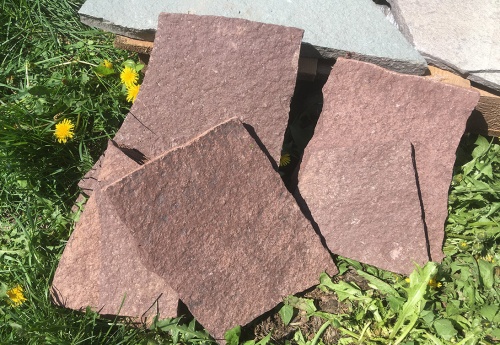 Плитняк лемезит бордовый для цоколя 1,5-2 см купить в Томске