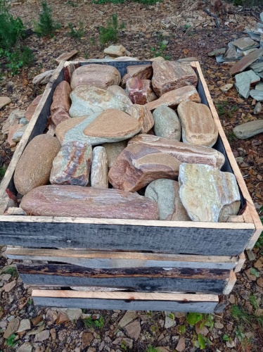 Златолит жёлтый, жёлто-зелёный глыбки и валуны для ланшафтного дизайна купить в Томске