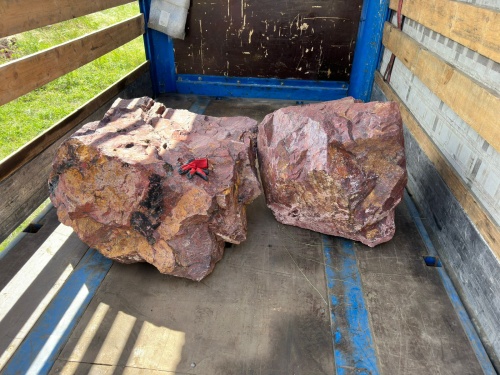 Ландшафтные глыбы красно-фиолетовые 200-1000 килограмм купить в Томске