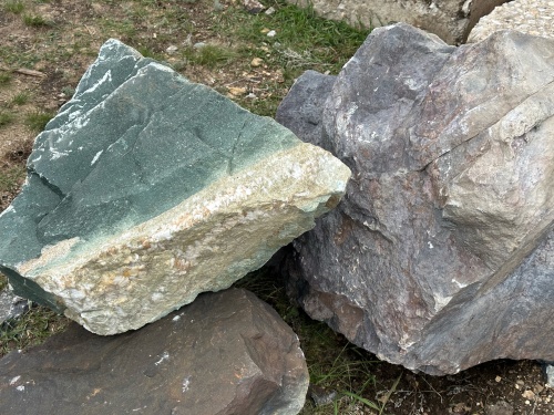 Камни для ландшафтного дизайна зелёные 10-60 килограмм купить в Томске