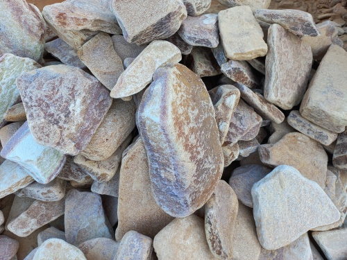 Златолит жёлтый, жёлто-зелёный глыбки и валуны для ланшафтного дизайна купить в Томске