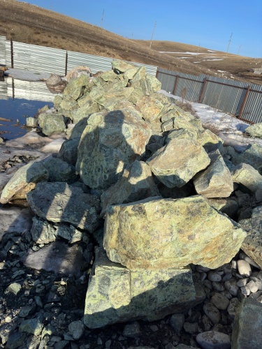 Камни для ландшафтного дизайна зелёные 10-60 килограмм купить в Томске