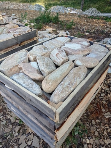 Златолит жёлтый, жёлто-зелёный глыбки и валуны для ланшафтного дизайна купить в Томске