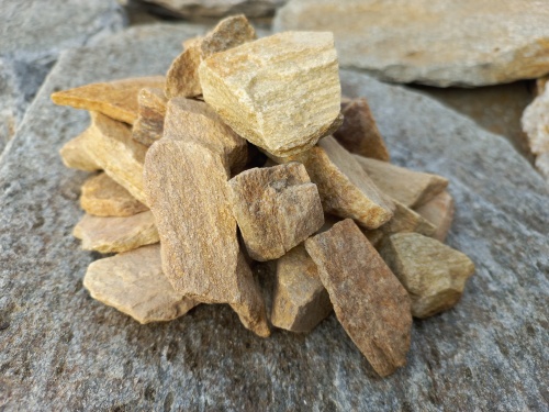 Златолит жёлтый декоративная каменная крошка купить в Томске