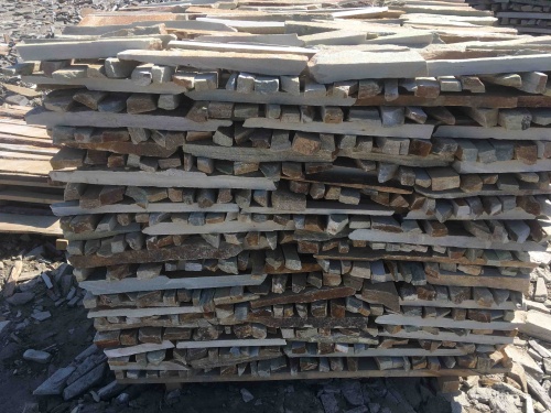 Горбушка златолит золотистый для облицовки купить в Томске