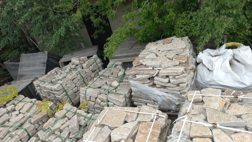 Гранитный плитняк галтованный для парковки купить в Томске