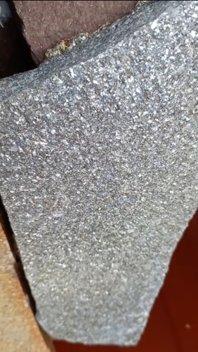 Плитняк златолит серебристый для цоколя, отмостки купить в Томске