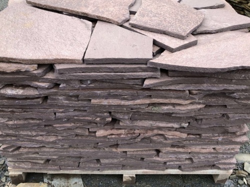 Плитняк лемезит бордовый для облицовки цоколя 20-25 мм  купить в Томске