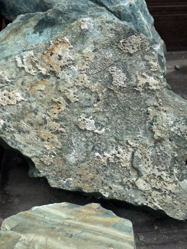 Ландшафтные глыбы зелёные 200-500 килограмм купить в Томске