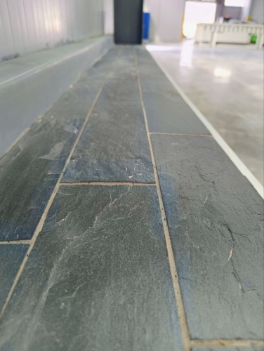 Плитка чёрная из натурального камня фасадная 30 см * 5 см, толщина 7 мм -30 мм купить в Томске